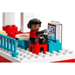 LEGO® DUPLO® Tűzoltóállomás és helikopter