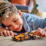 LEGO® City F1®-es pilóta McLaren versenyautóval