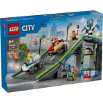 LEGO® City Határok nélkül: Versenypálya rámpákkal