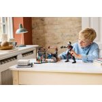 LEGO® Marvel Amerika Kapitány: Polgárháború csatajelenet